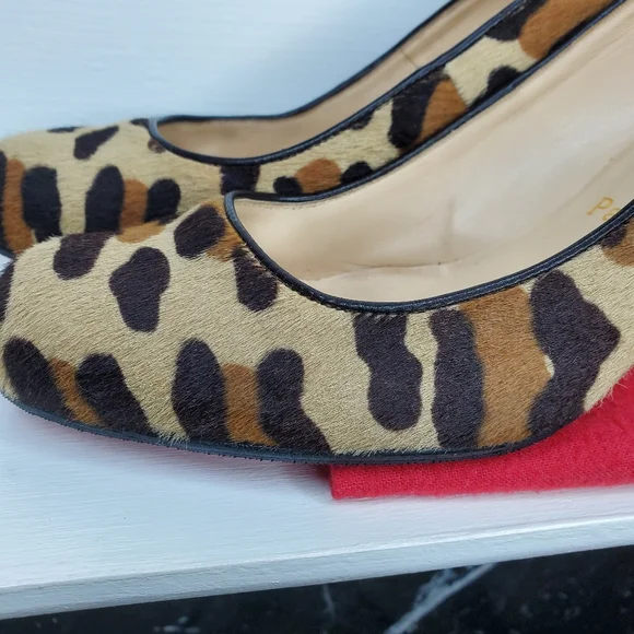 AUTHENTIC CHRISTIAN LOUBOUTIN LEOPARD HEELS - Picture 3 of 8